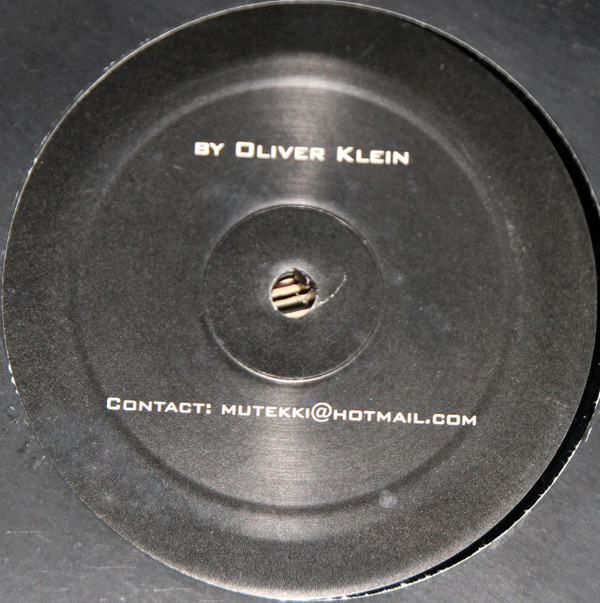 Oliver Klein - Impfung / Virus | Mutekki (No.1)