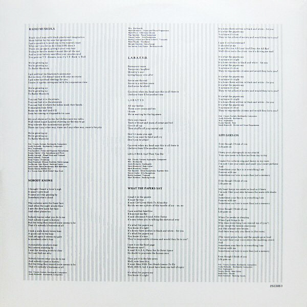 Nik Kershaw - Radio Musicola | MCA Records (254 349-1) - 5 Nik Kershaw - Radio Musicola | MCA Records (254 349-1) - 5