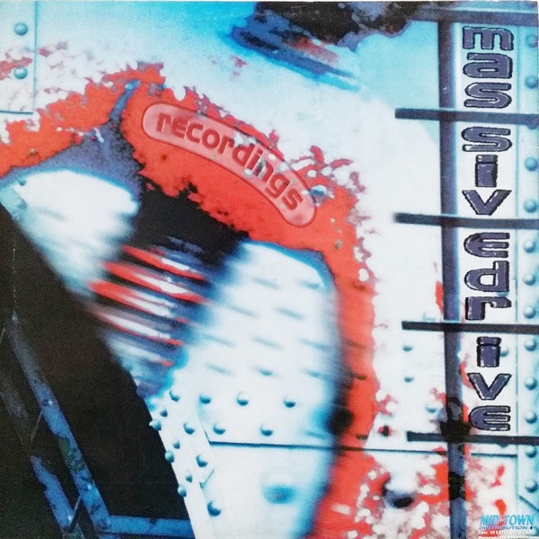 Three Drives - Greece 2000 | Massive Drive Recordings (MD 003) - 2 Three Drives - Greece 2000 | Massive Drive Recordings (MD 003) - 2