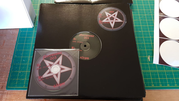 YMB / Rhaoul - Git Crunk / The Void | Necronome Recordings (Necronome 003) - 4