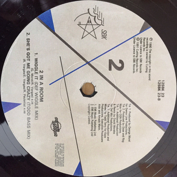 2 In A Room - She's Got Me Going Crazy | SBK Records (12SBK 23) - 4