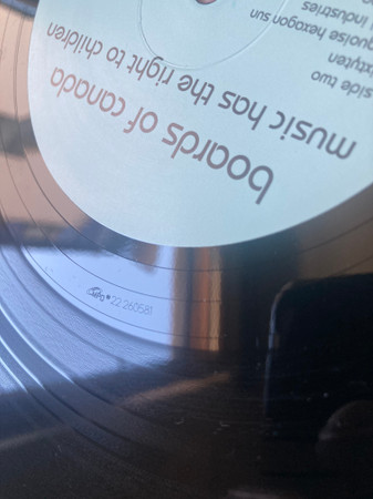 Boards Of Canada - Music Has The Right To Children (2LP) [Vinyl] | Warp Records (warplp55r) - 2