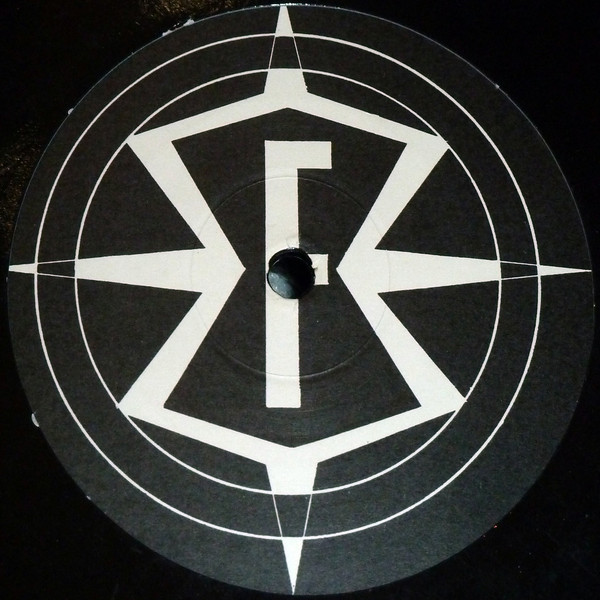 Rigido Feat. DJ Kom - Darsi Alla Fuga | Formaldehyd (FORM 003) - 3