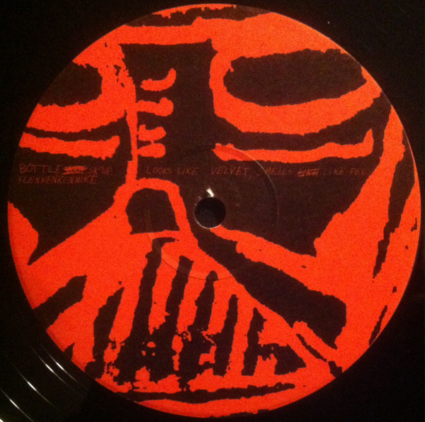 Bottleskup Flenkenkenmike - Looks Like Velvet, Smells Like Pee | Monkey Tool (TOOL 004) - 2