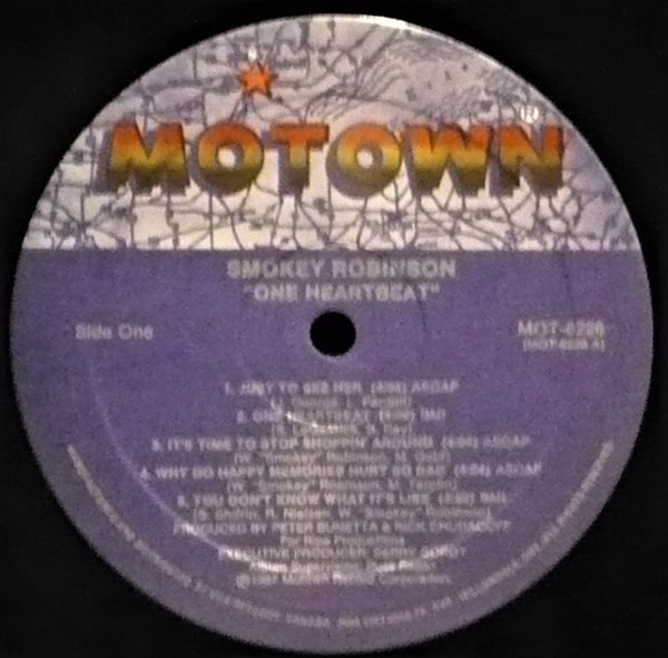 Smokey Robinson - One Heartbeat | Motown (MOT 6226)
