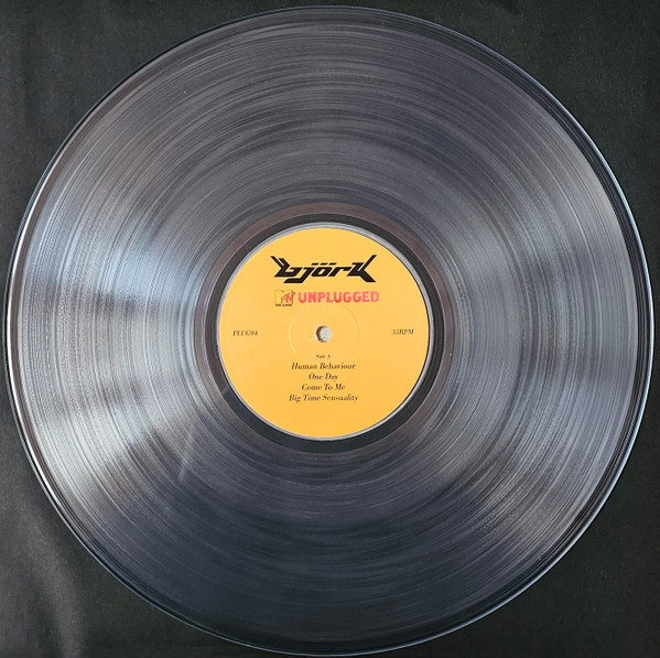 Björk - Unplugged | Plug Out Records (PLUG94) - 3 Björk - Unplugged | Plug Out Records (PLUG94) - 3