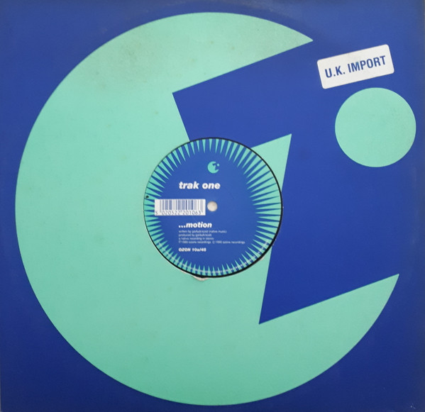 Trak 1 - ....Motion / Diffusion | Ozone Recordings (OZON 10) - 3