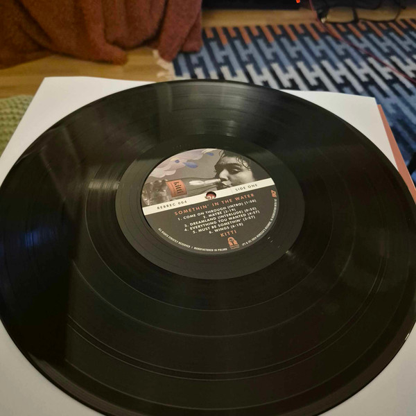 Kitti - Somethin' In The Water | Rebecca's Records (REBREC 004) - 4