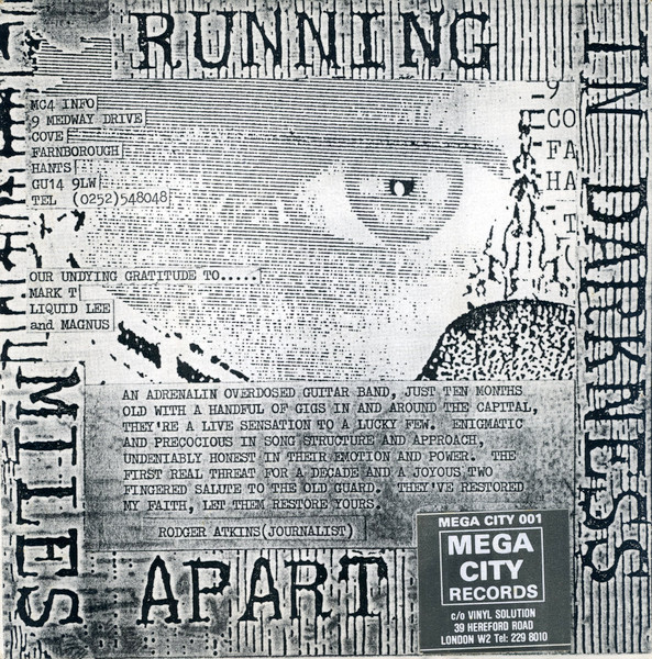 Mega City Four - Miles Apart / Running In Darkness | Mega City Records (MEGA CITY 001) - 2