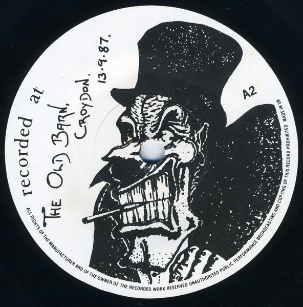 Mega City Four - Miles Apart / Running In Darkness | Mega City Records (MEGA CITY 001) - 3