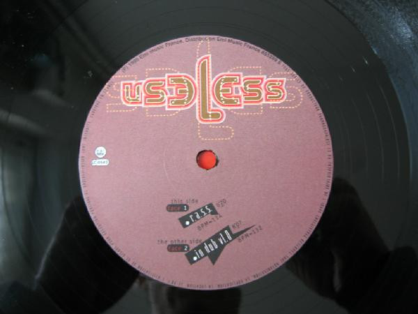 Useless - R.A.S.S. | EMI Music France (885289 6)