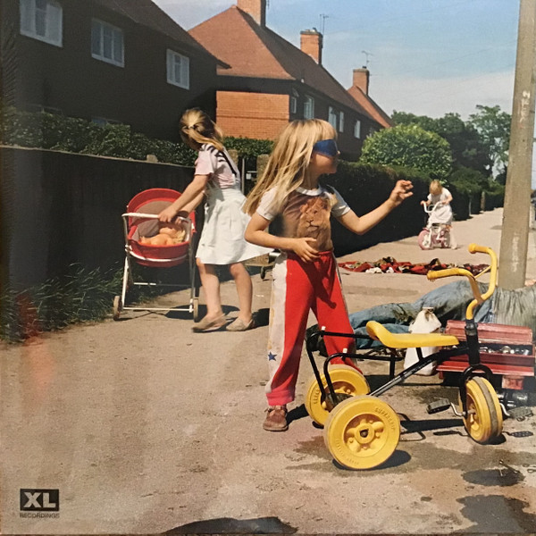 Sam Morton - Daffodils & Dirt | XL Recordings (XL1335LPE) - 2