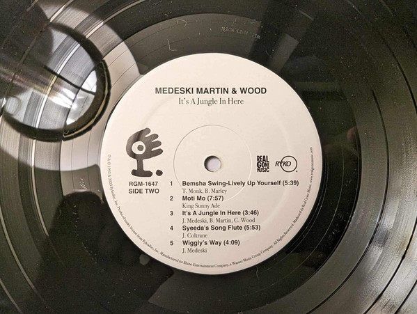 Medeski Martin & Wood - It's A Jungle In Here | Real Gone Music (RGM-1647) - 4