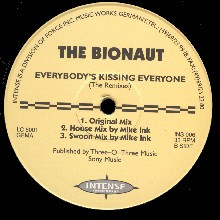 The Bionaut - Everybody's Kissing Everyone (The Remixes) | Intense Recordings (INS 006) - 3