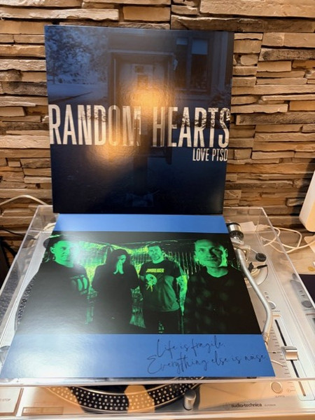 Pochette de Random Hearts — Love PTSD