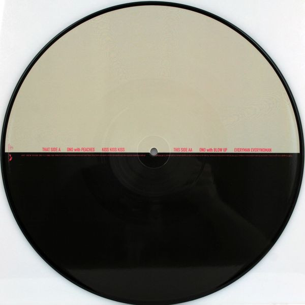 Yoko Ono With Peaches / With Blow-Up - Kiss Kiss Kiss / Everyman Everywoman | Parlophone (ONO2) - 2 Yoko Ono With Peaches / With Blow-Up - Kiss Kiss Kiss / Everyman Everywoman | Parlophone (ONO2) - 2