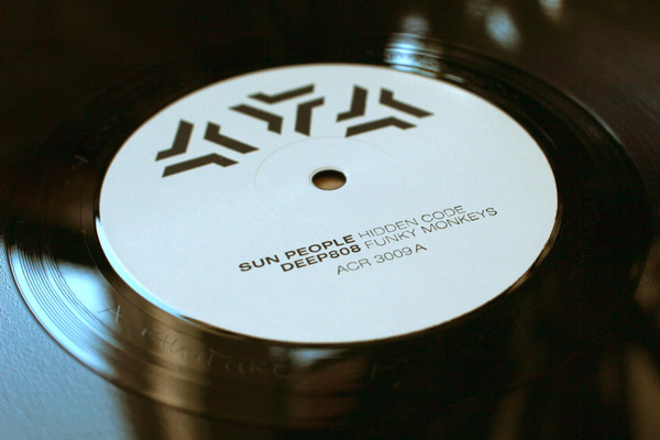 Various - A Phuture Never Happened EP | Alphacut Records (ACR 3009) - 3