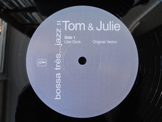 Thomas Naïm & Julie Dexter - Like Ours | Yellow Productions (YP 122) - 3