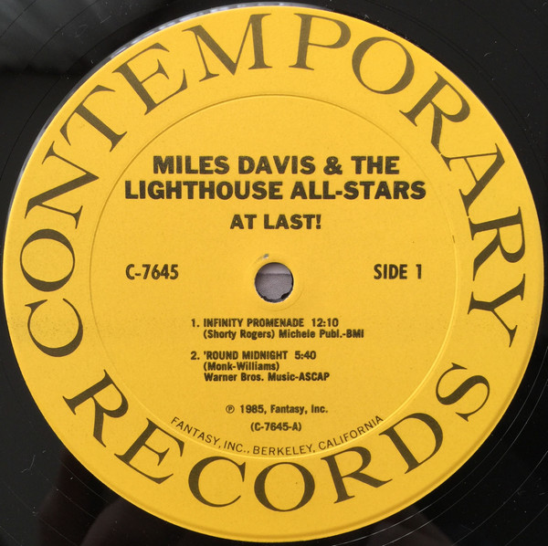 Miles Davis And Howard Rumsey's Lighthouse All-Stars - At Last! | Contemporary Records (C-7645) - 3