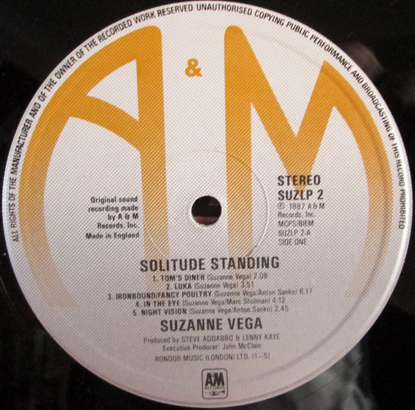 Suzanne Vega - Solitude Standing | A&M Records (SUZLP 2) - 2 Suzanne Vega - Solitude Standing | A&M Records (SUZLP 2) - 2