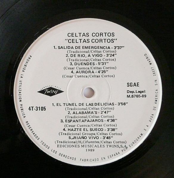 Celtas Cortos - Salida De Emergencia: 9 Temas Con Hebra | Producciones Twins (4T-3105-01) - 4