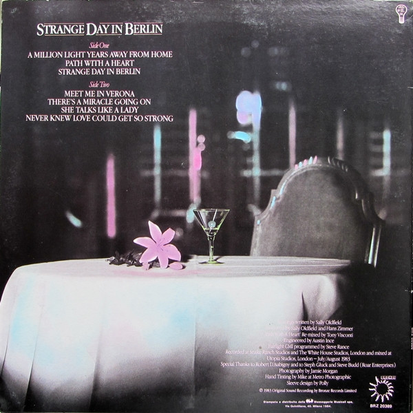 Sally Oldfield - Strange Day In Berlin | Bronze (BRZ 20389) - 2