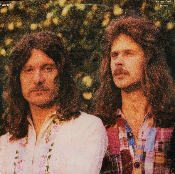 Renaissance - Ashes Are Burning | Sovereign (SVNA 7261) - 4 Renaissance - Ashes Are Burning | Sovereign (SVNA 7261) - 4