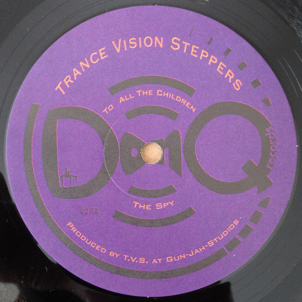 Ras Command / Trance Vision Steppers - Untitled | Don Q Records (DQ 002) - 3 Ras Command / Trance Vision Steppers - Untitled | Don Q Records (DQ 002) - 3