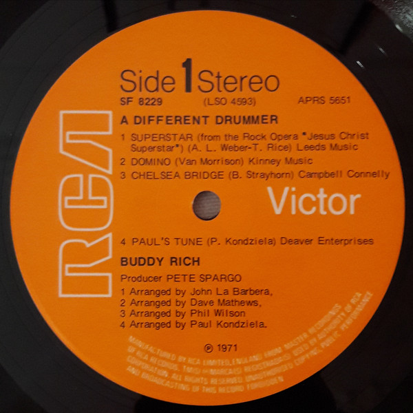 Buddy Rich - A Different Drummer | RCA Victor (SF 8229) - 2