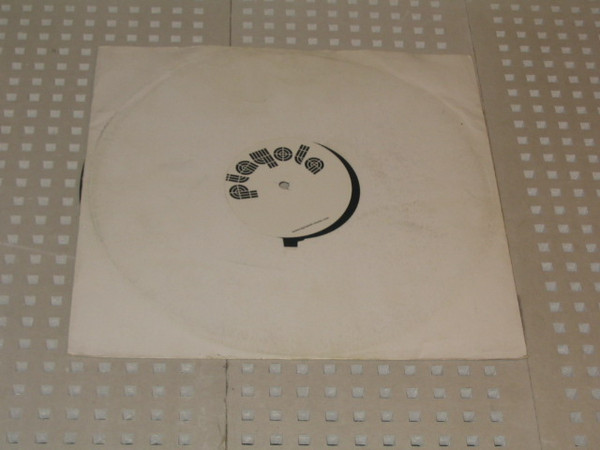 Da Known Felons - On The Run | Playola (PLAY 008T)