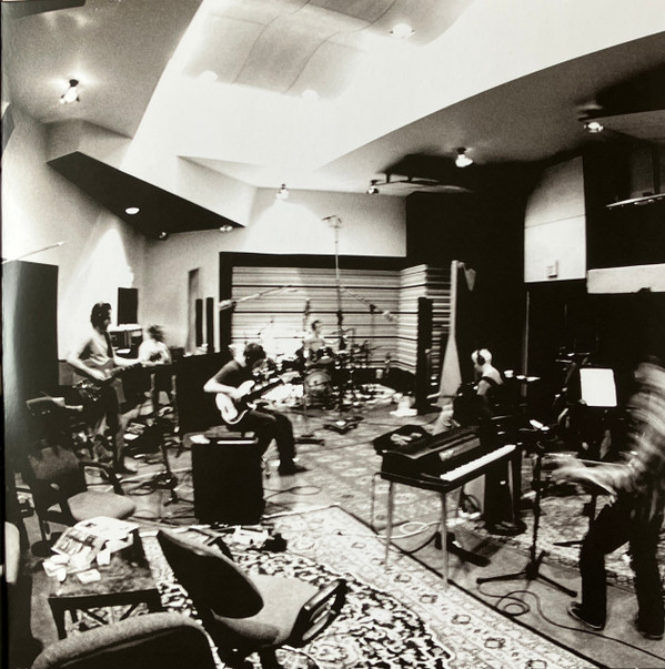 Pearl Jam - Rearviewmirror (Greatest Hits 1991-2003: Volume 1) | Epic (19439895051) Pearl Jam - Rearviewmirror (Greatest Hits 1991-2003: Volume 1) | Epic (19439895051)