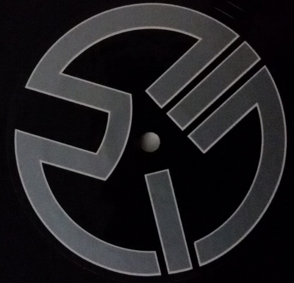 East Side Beat - Alive & Kicking | Media Records (WH 91269)