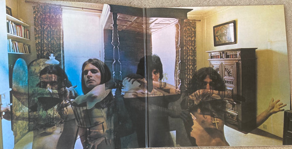 Black Sabbath - Sabbath Bloody Sabbath | BMG (BMGRM057LP) - 2