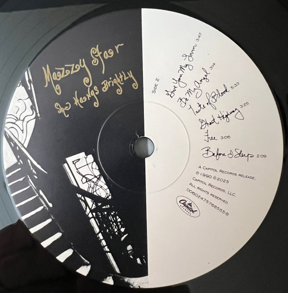 Mazzy Star - She Hangs Brightly | Capitol Records (602475768555) - 4