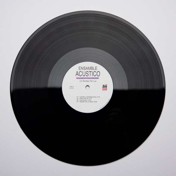 Ensamble Acustico - Un Exceso de Luz | Fresh Hold Releases (FH002) - 2 Ensamble Acustico - Un Exceso de Luz | Fresh Hold Releases (FH002) - 2