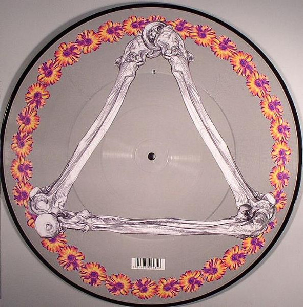 A Mountain Of One - Bones | AMO (AMR 06) - 2