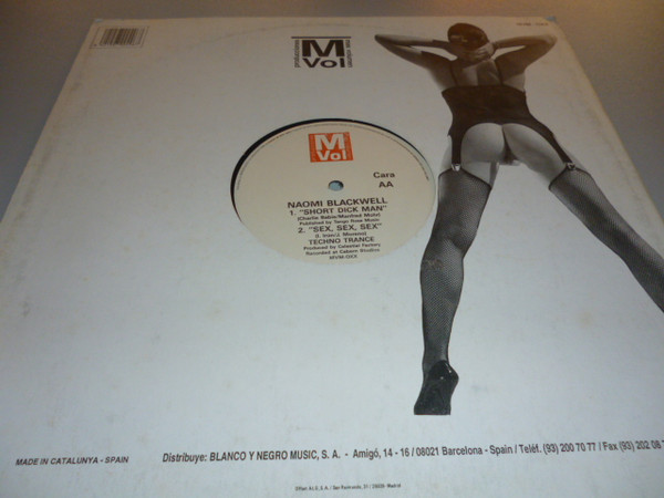 Naomi Blackwell - Short Dick Man | Producciones Más Volumen (MVM-0XX)