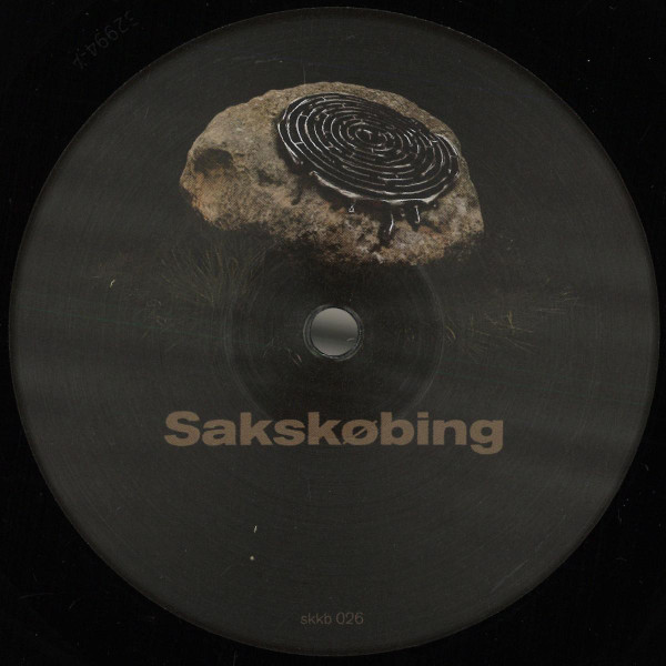 Niki IL B - Labyrinth Of Echoes | Sakskøbing (SKKB 026)