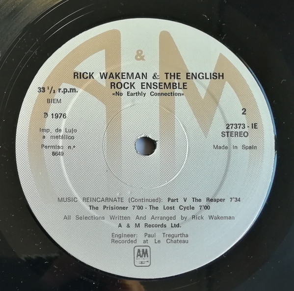 Rick Wakeman And The English Rock Ensemble - No Earthly Connection | A&M Records (27 373 - IE) - 4