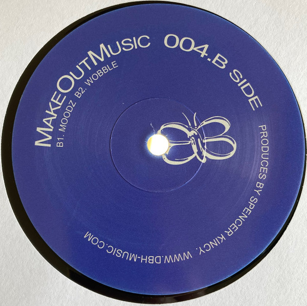 Spencer Kincy - The 4th Day | MakeOut Music (MOM004) - 2 Spencer Kincy - The 4th Day | MakeOut Music (MOM004) - 2