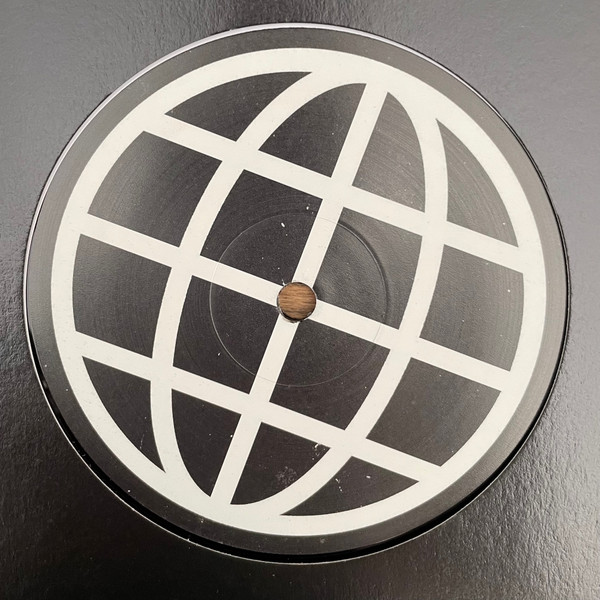 Deft - Two Years | Hooversound Recordings (HOO19) - 2 Deft - Two Years | Hooversound Recordings (HOO19) - 2