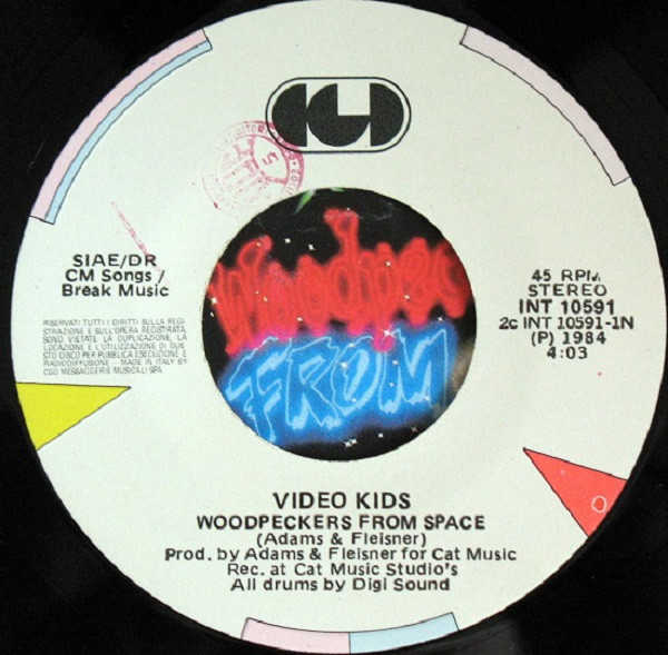 Video Kids - Woodpeckers From Space | CGD (INT 10591) - 3