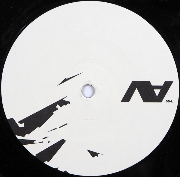 Mathias Kaden - Circle Pit EP | Vakant (VA 004) - 2 Mathias Kaden - Circle Pit EP | Vakant (VA 004) - 2