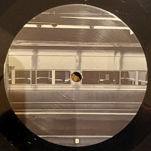 Various - Underground Vol.1 | Not On Label (UV001) - 2 Various - Underground Vol.1 | Not On Label (UV001) - 2