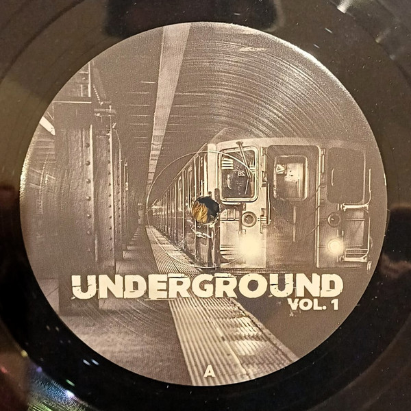 Various - Underground Vol.1 | Not On Label (UV001) Various - Underground Vol.1 | Not On Label (UV001)