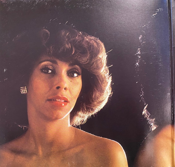 The Three Degrees - New Dimensions | Eurodisc (913 228) - 2 The Three Degrees - New Dimensions | Eurodisc (913 228) - 2
