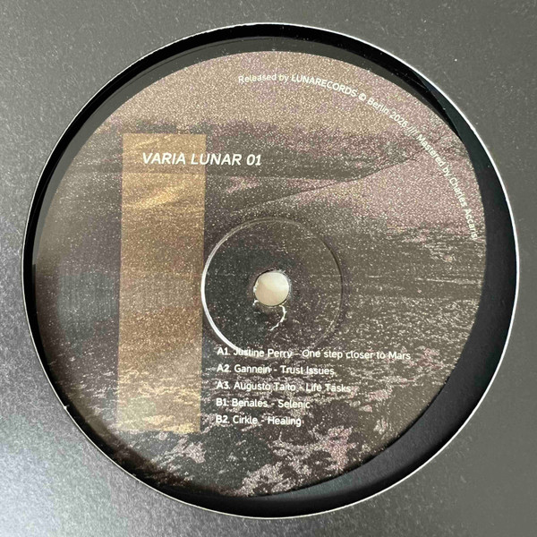 Various - Varia Lunar 01 | LUNARECORDS (LUNAR006)