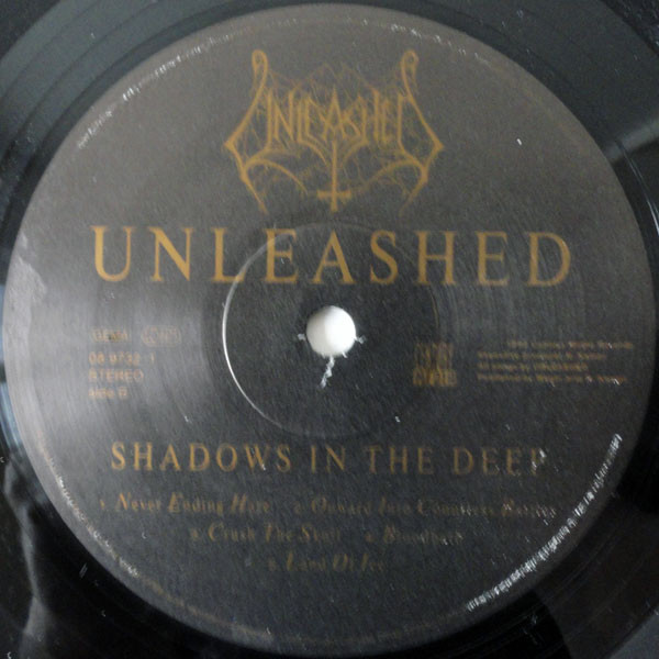 Unleashed - Shadows In The Deep | Century Media (08 9732-1) - 4