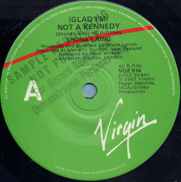 Shona Laing - (Glad I'm) Not A Kennedy | Virgin (VOZ 014)