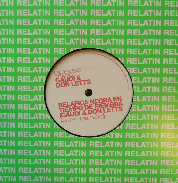 Un Dos Tres Y Fuera Vs Gaudi & Don Letts / Cumbia Moderna De Soledad - Relafica Negra En Tiempo De Siembra / Busca Perro | Mushroom Pillow (MP606SG)